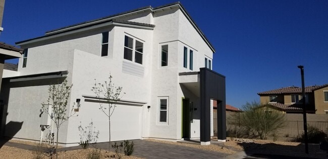 Building Photo - 15756 W Polk St Rental