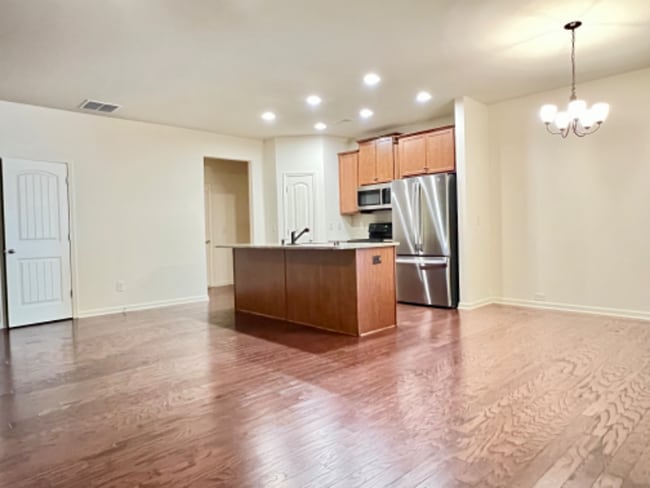 Photo - 240 Britt Dr