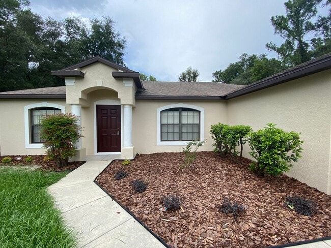 Photo - Desirable SW Ocala Neighborhood 3/2/2 **Wo...