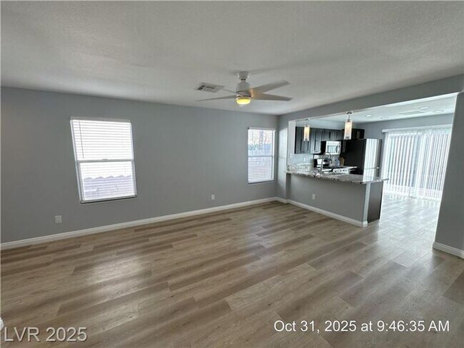 Photo - SILVERADO RANCH SINGLE STORY!