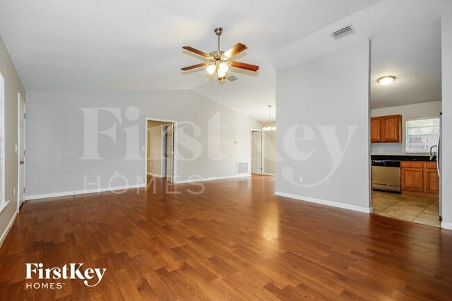 Photo - 8240 Stoner Rd