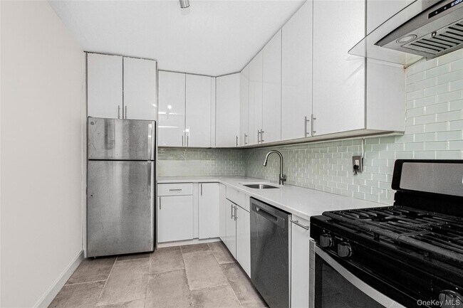 Photo - 1155 Warburton Ave Unit 1D