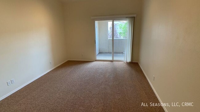 Photo - 3710 Strawberry Fields Grove #E Unidad E