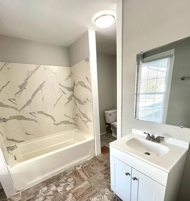 Photo - 1807 Tytus Ave
