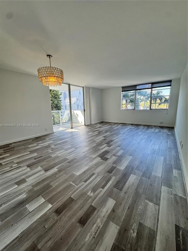 Photo - 3301 NE 5th Ave Unit 303