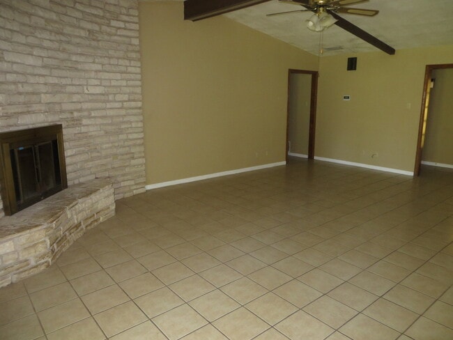 2313 Dover Rd