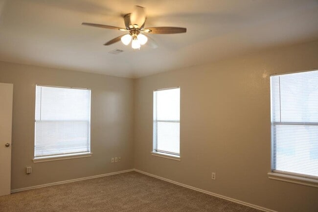 Photo - 3419 Lakeland Gardens Dr