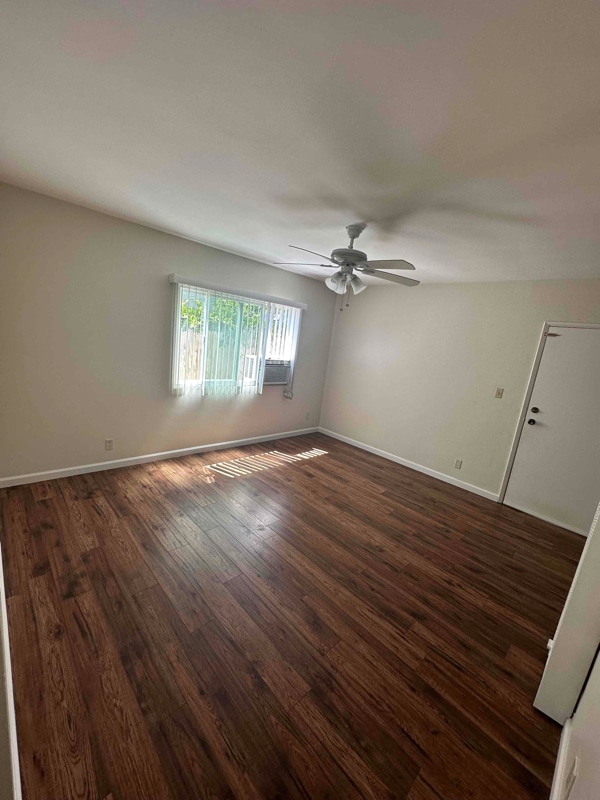 Building Photo - 331 W Windsor Rd Rental