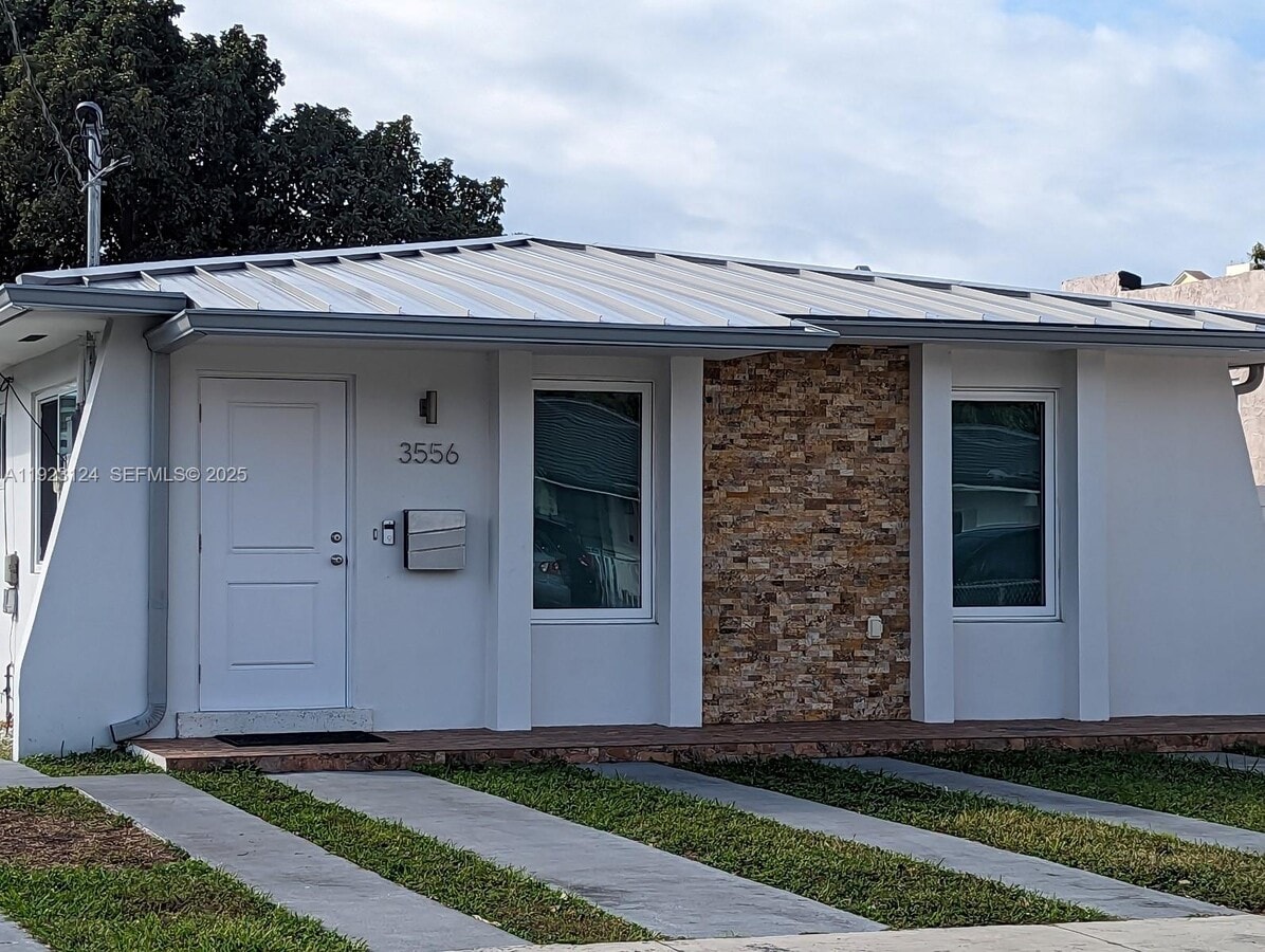 Photo - 3554 SW 13th Ter