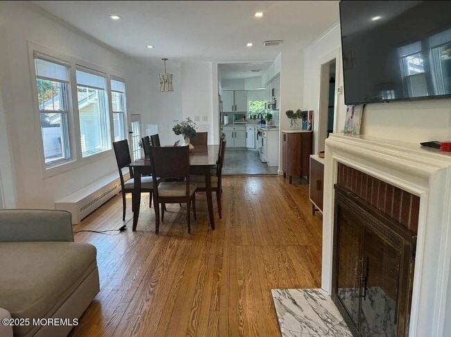 Photo - 184 Ridgewood Ave