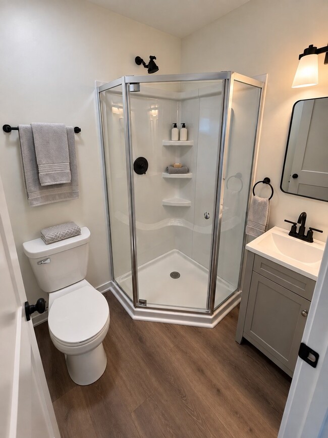 22013 Springbrook Ave Unit 5