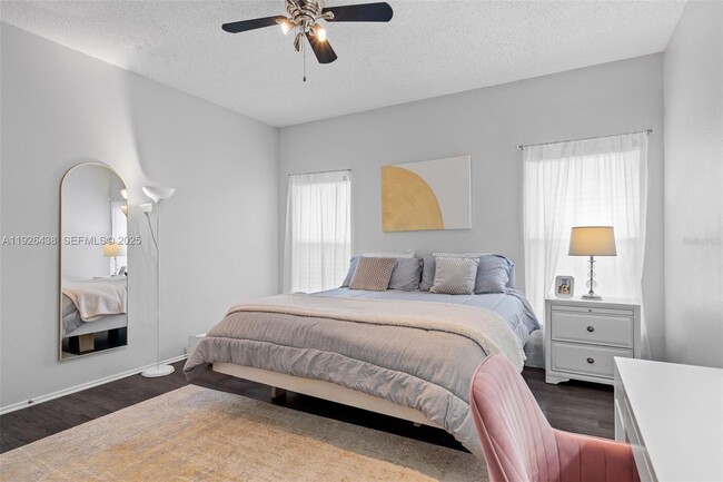 Photo - 128 Emeraldview Ave