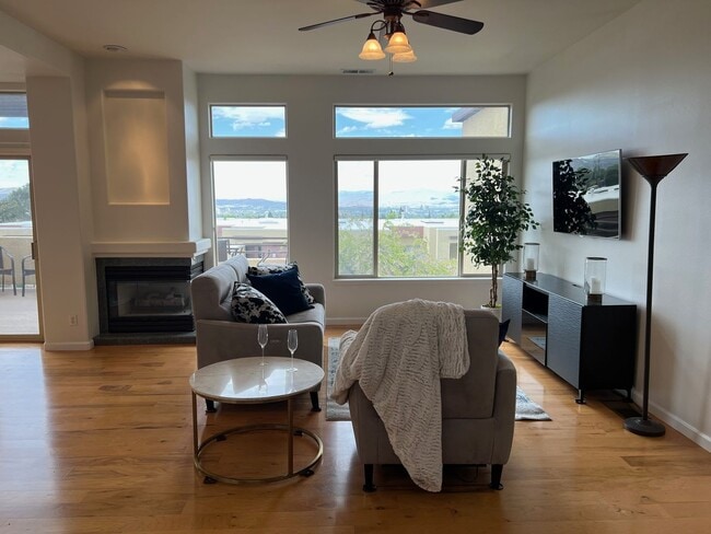Photo - **SKYLINE CONDO - SOUTHWEST RENO**