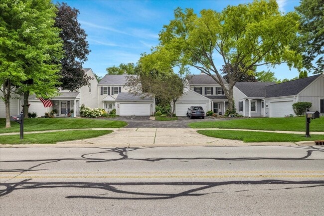 Photo - 1049 Oswego Rd