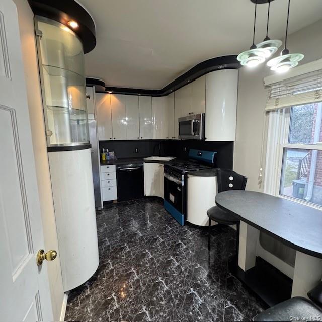 Photo - 178-14 80th Dr