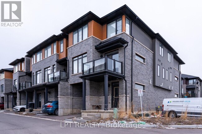 Photo - 461 Blackburn Dr