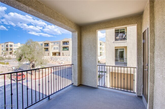 Photo - 2555 Hampton Rd Unit 10206