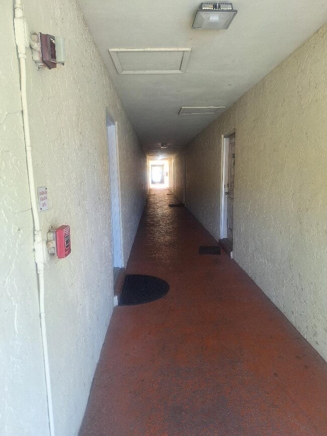 Photo - 4269 NW 89th Ave Unidad 203