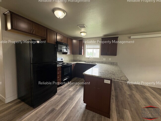 606 Caribou St Unit 2
