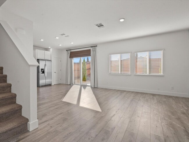 Photo - The Magnolia - 3 Bedroom plus loft, 2.5 Ba...