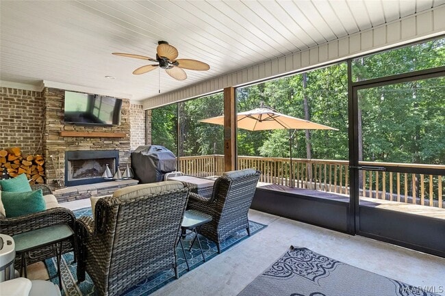 Photo - 397 Southern Hills Dr