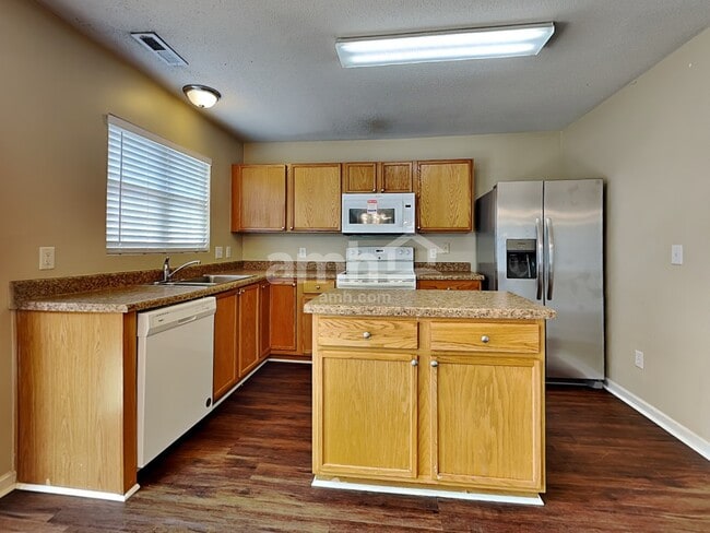 Photo - 4005 Crowfield Dr