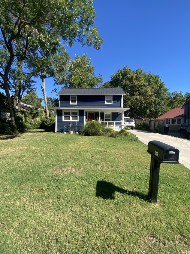 Photo - 219 W Willow St (Rogers, AR)