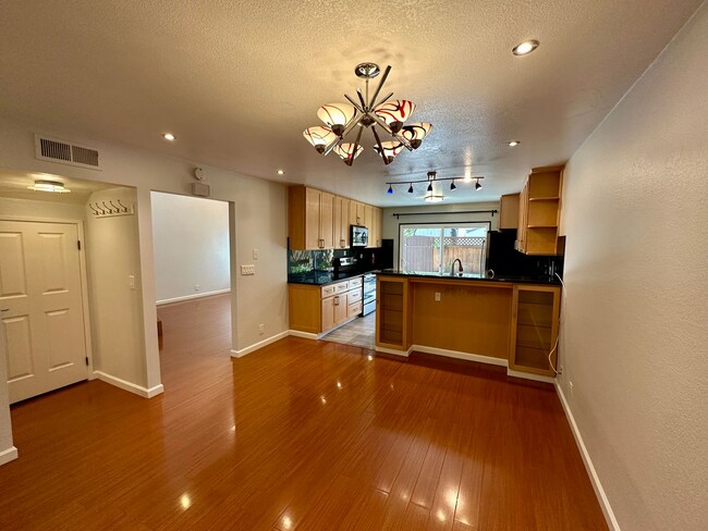 Photo - Updated Townhome in Pleasant Almaden Valley Community