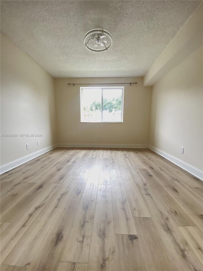 Photo - 759 NW 92nd Ave Unit 759