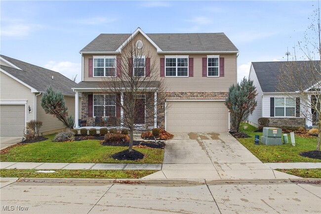 Building Photo - 12120 Edgehill Oval