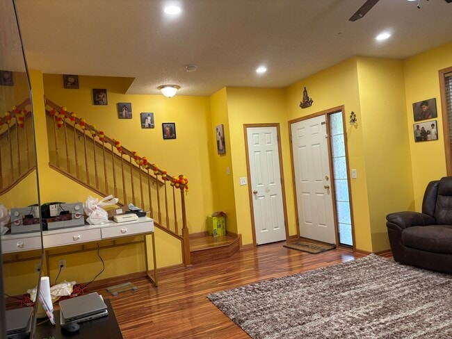 Photo - 10012 Iris Ln