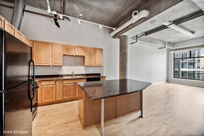 Photo - 125 E 13th St Unit 1303