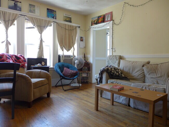 Building Photo - 11 Wilson Park Unit 3 Rental