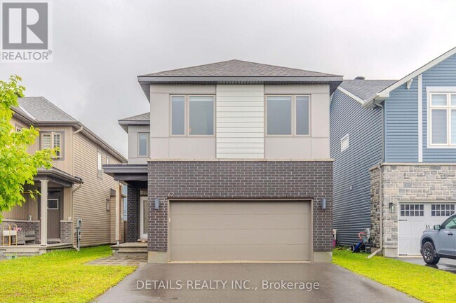 Photo - 67 Viceroy Mews