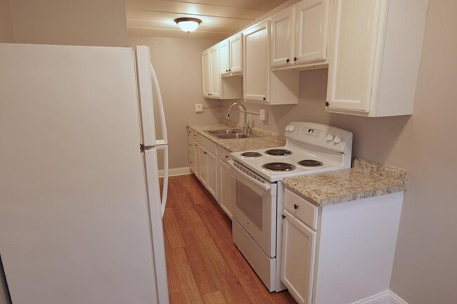 Photo - 12544 Fairview Ave Unit 1G