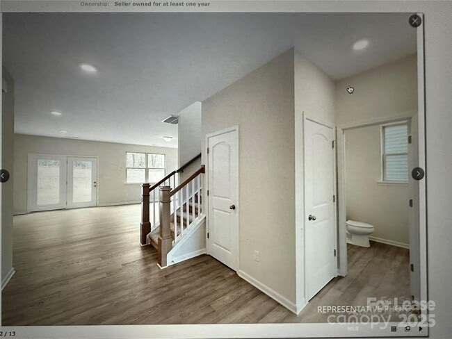 Photo - 5021 Kinsbridge Dr