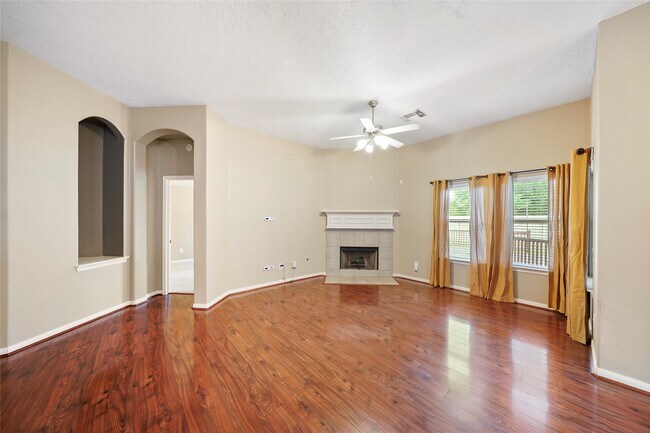 Photo - 6903 Summer Bridge Ln