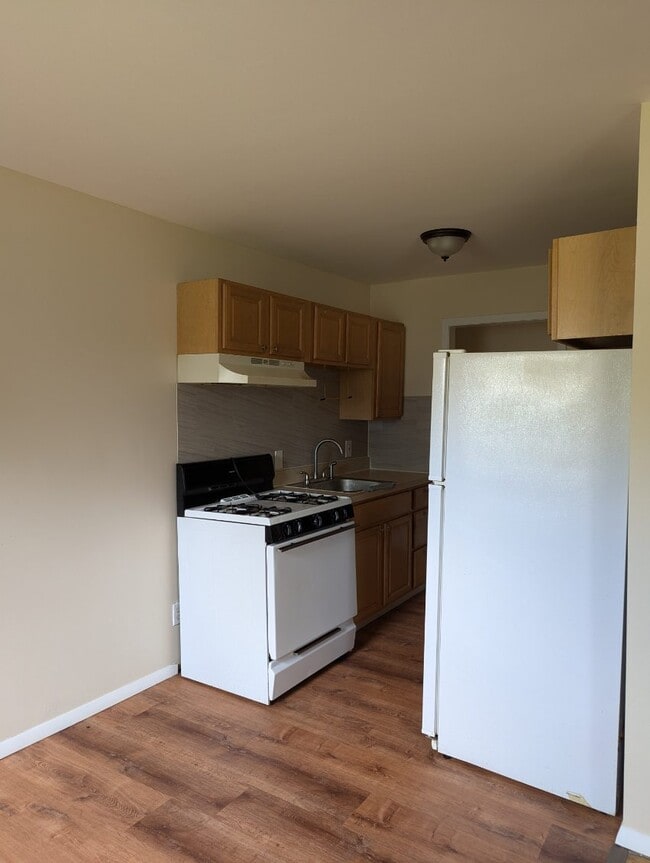 5B Hemlock Dr Unit 103
