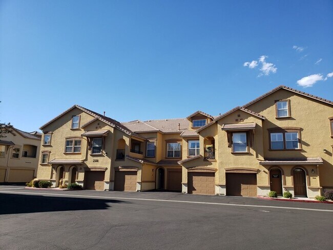<b>Two Bedroom Two Bath Condo at Fallen Le... - <b>Two Bedroom Two Bath Condo at Fallen Le...