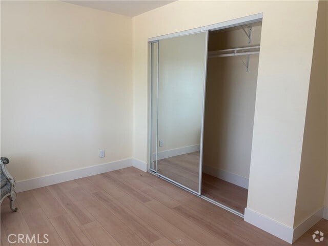 Building Photo - 23337 Hartland St Rental