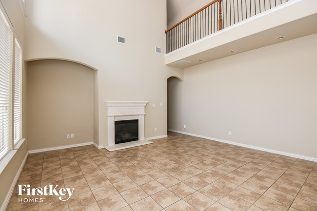 Photo - 2488 Deer Run