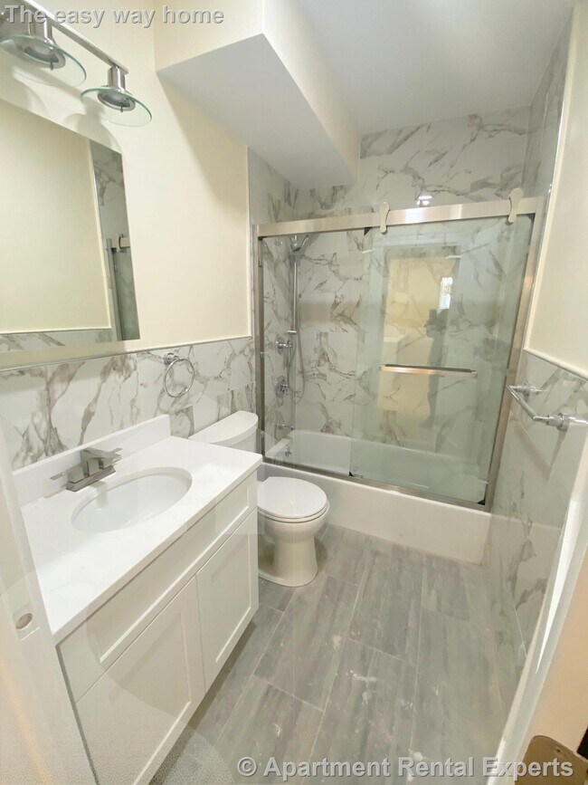 Photo - 32 Putnam Ave Unidad #2