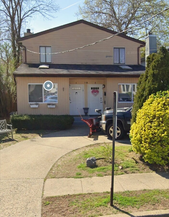 Photo - 12B Pequot Ave Townhome