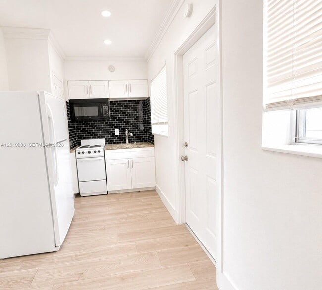 612 NW 1st Ave Unit 00