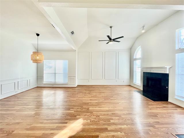 Photo - 2015 Silverway Ln