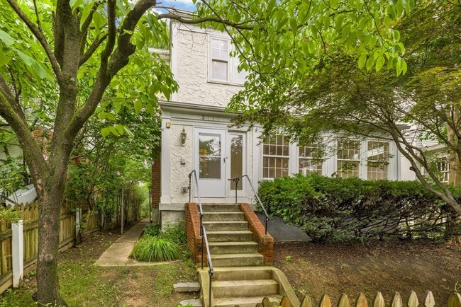 Building Photo - 3717 Legation St NW Rental