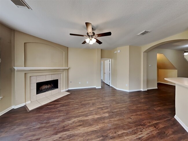 Photo - 15742 Flagstone Walk Way