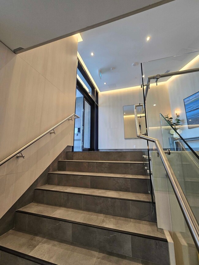 Photo - 2 Manderley Dr Unit 1-Bed