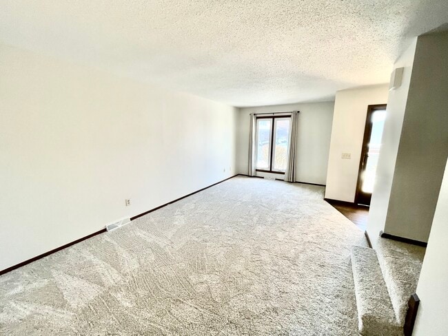 Photo - 11055 Riverbend Ct E