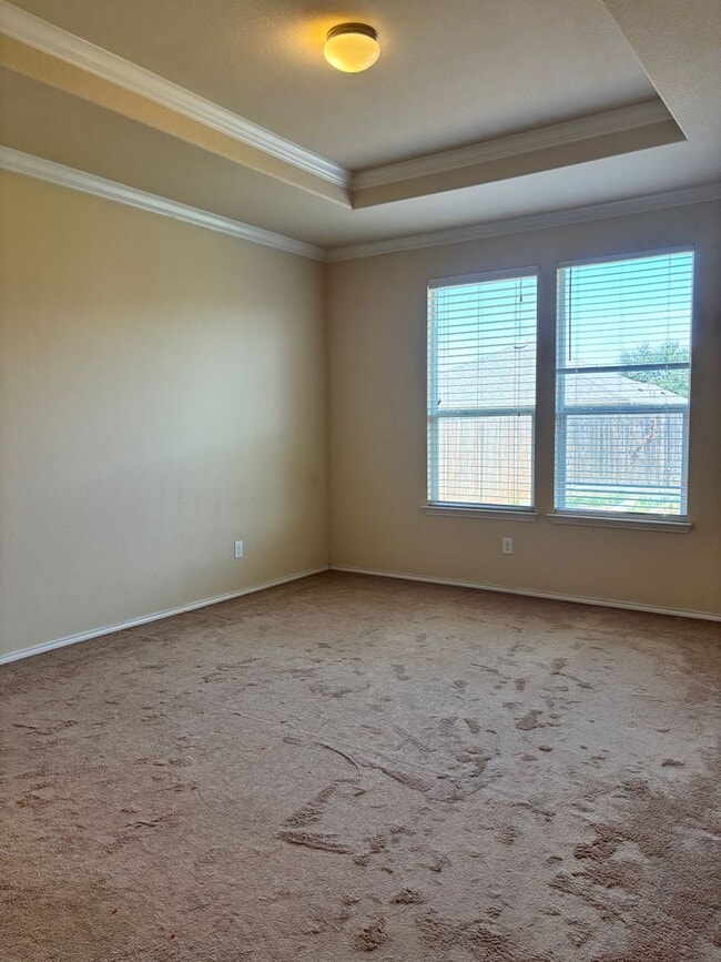 7509 Berrenda Dr